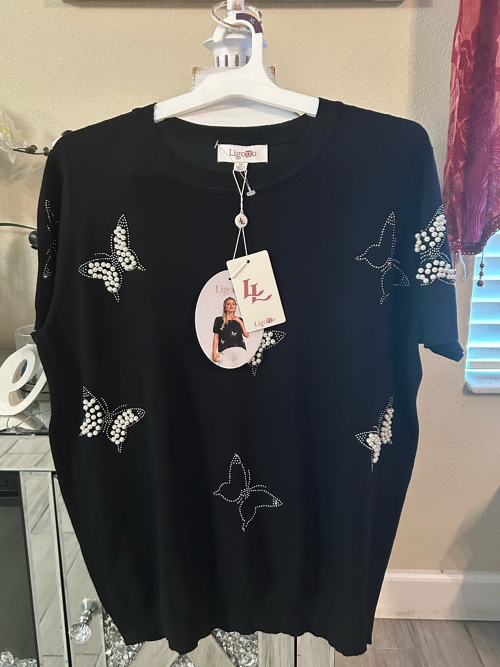 Black Short-Sleeve Butterfly/pearl Embellished Knit Top